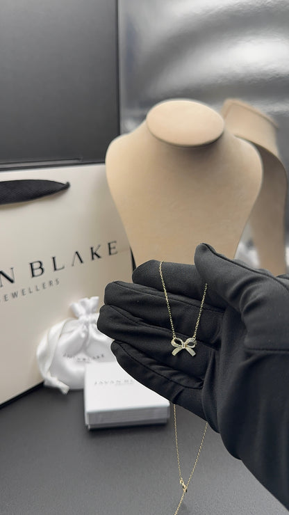 Y/G Cz Bow Chain